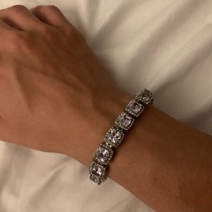 7" 10mm Clustered Tennis Bracelet Silver, Stone Type: CZ Stone